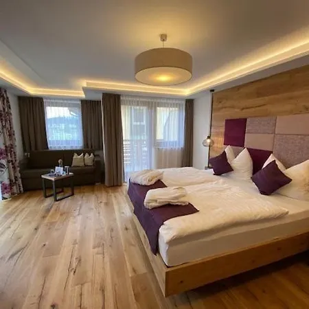 Aktiv- Und Wellnesshotel Gutjahr Otel