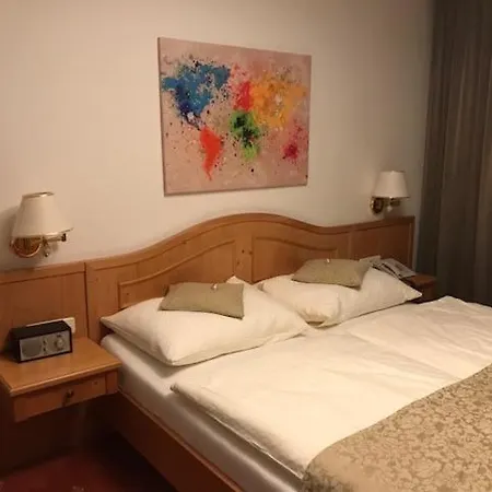 ホテル Aktiv- Und Wellnesshotel Gutjahr 4*