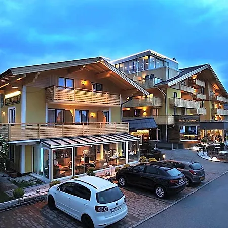 Aktiv- Und Wellnesshotel Gutjahr Hotell 4*