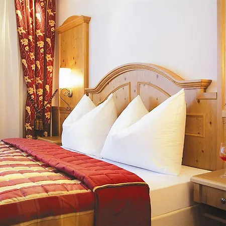 Aktiv- Und Wellnesshotel Gutjahr Otel 4*