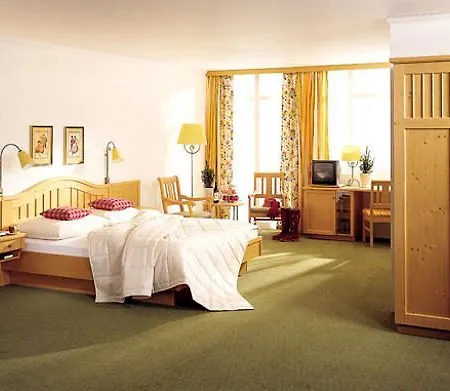 Aktiv- Und Wellnesshotel Gutjahr Szálloda 4*
